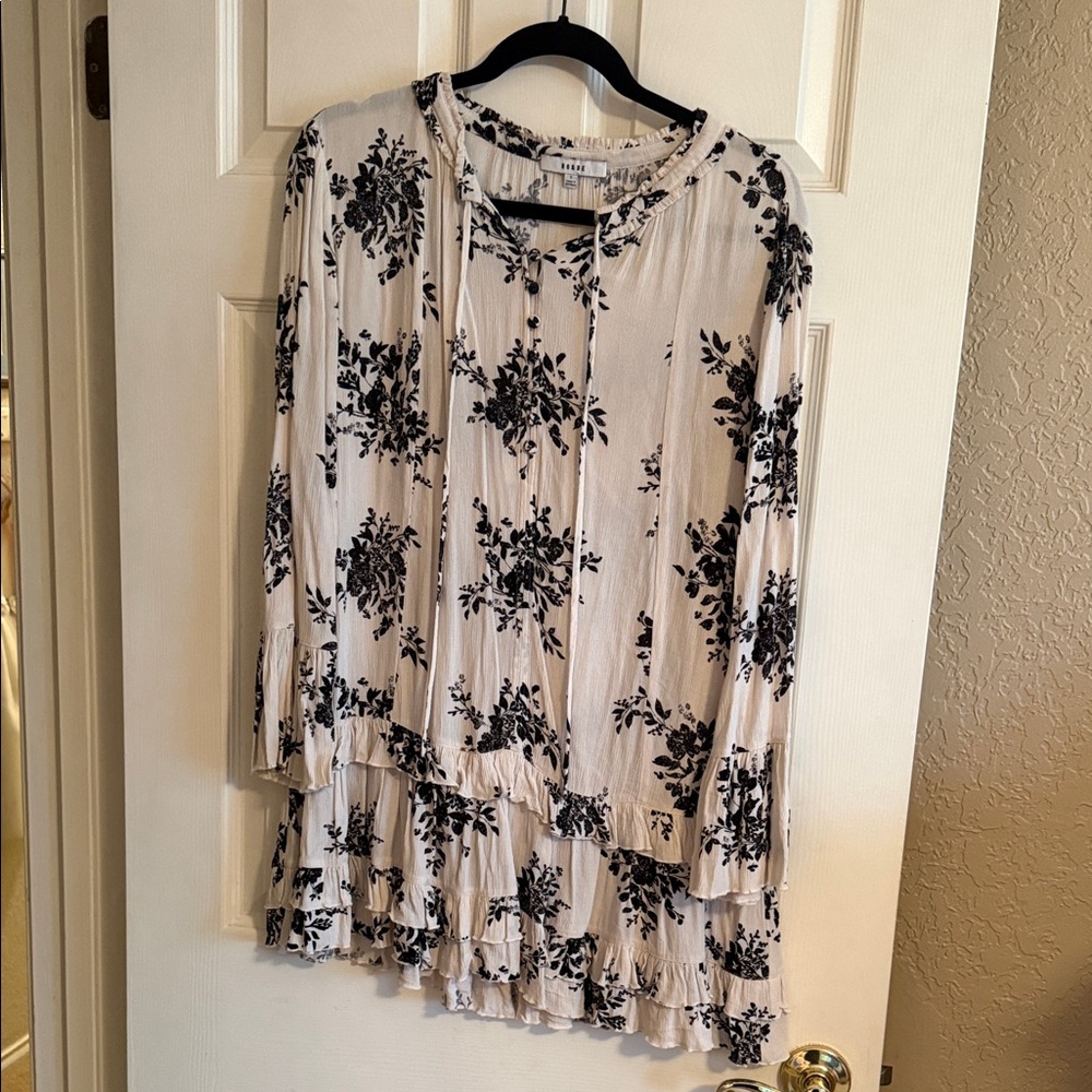 Ro & De Black and White Floral Mini Dress